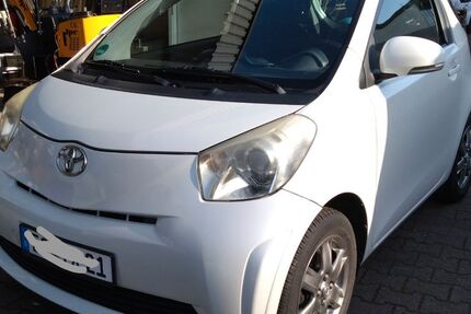 Toyota IQ 132.000 km 5.700 &euro; Kirchheim 73230