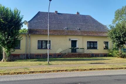 Haus Fehrbellin - 8 Zimmer, 200 m&sup2;, 310.000&euro; | Angebot:25590882