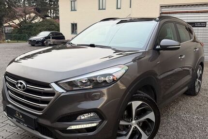 Hyundai TUCSON 102.000 km 14.990 &euro; Bad Aibling 83043