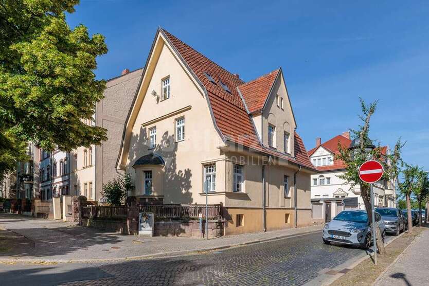 Haus zum Kaufen in Quedlinburg 280.000 € 211 m²