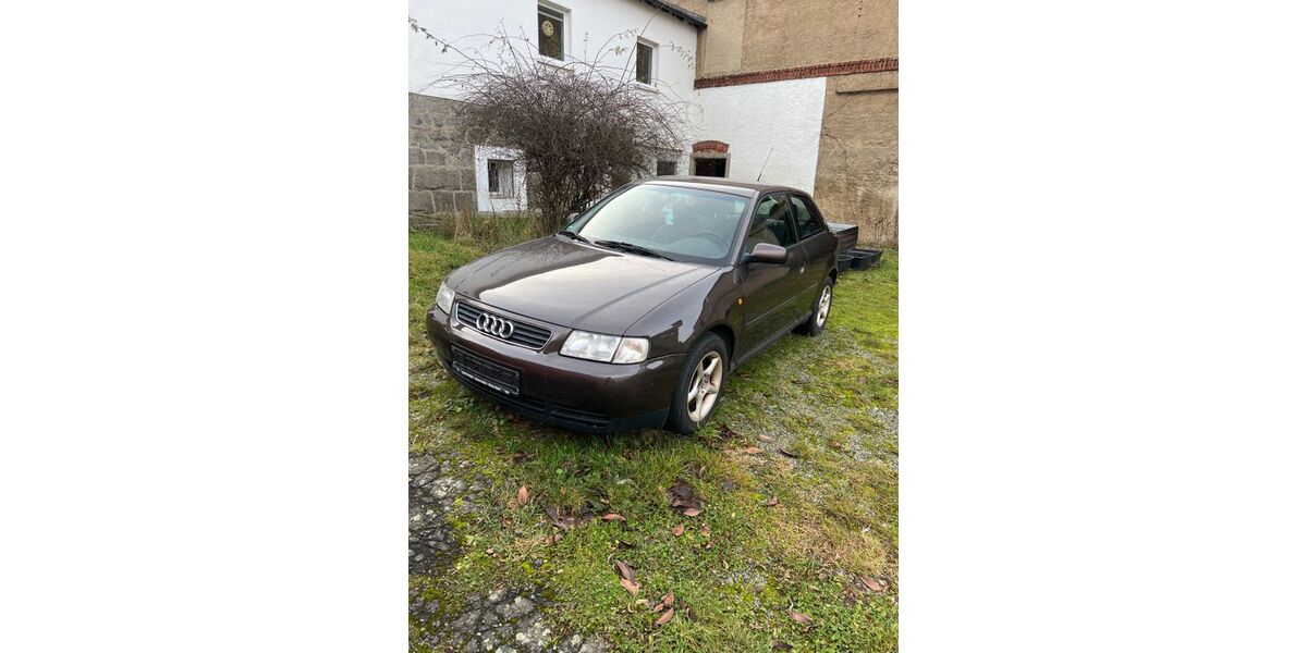 Audi A3 260.823 km 995 &euro; Burkau 01906