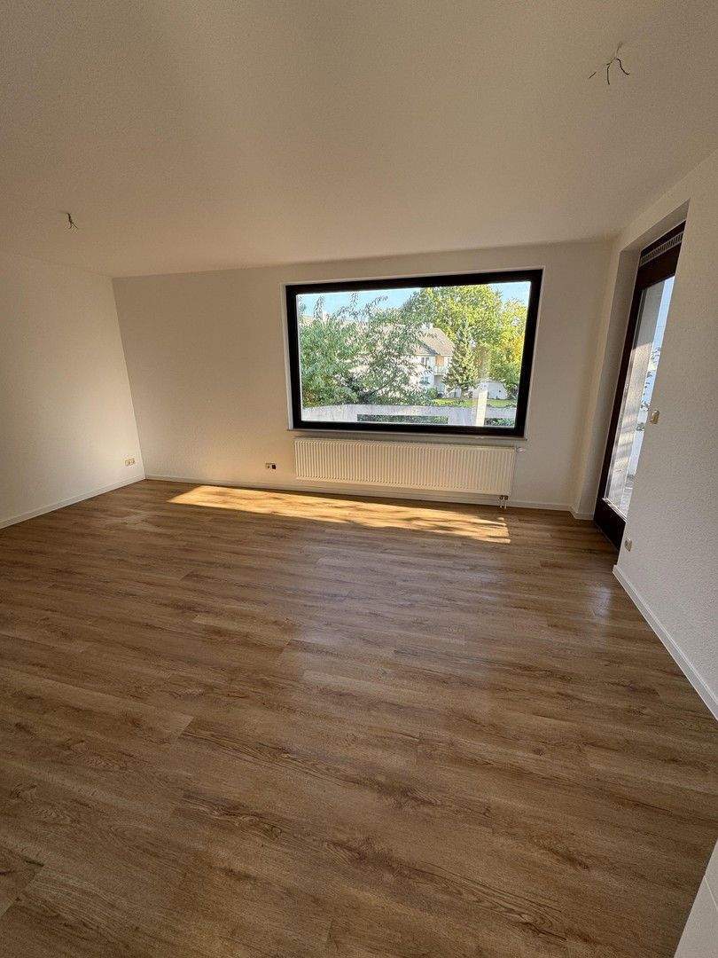 Familienfreundliches Zweifamilienhaus mit flexiblen Nutzungsmöglichkeiten in Oldenburg-Ohmstede 8 zimmer