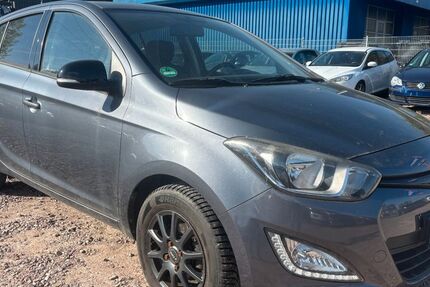 Hyundai i20 79.369 km 4.500 &euro; Erfurt 99091