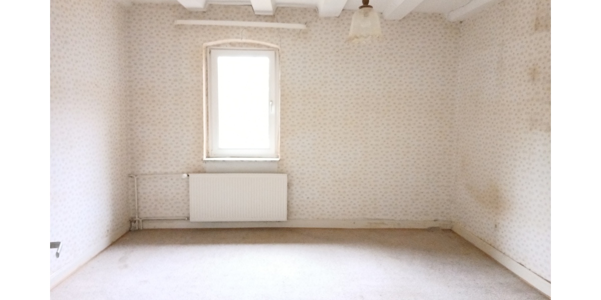Großer Resthof mit 2 Fam.Haus, Stallungen, Scheune, Garagen & ca. 2.300m² Grundstück - Bauernhaus, Landhaus Wolfhagen | Angebot:26991162