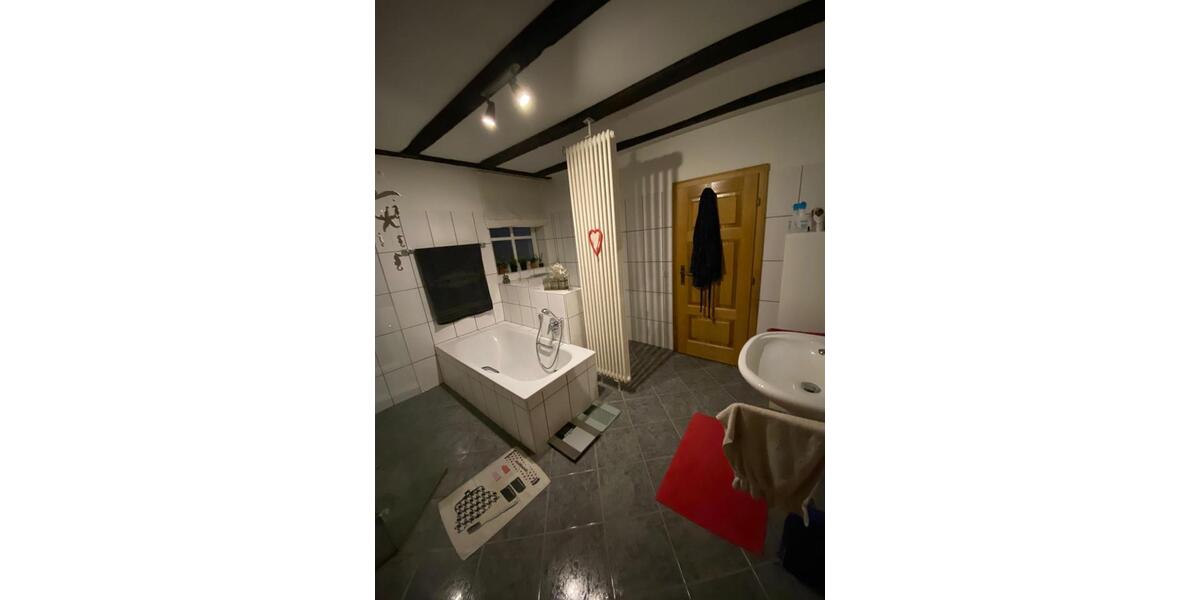 Erdgeschoßwohnung Brakel - 2 Zimmer, 142 m&sup2;, 990&euro; | Angebot:26409920