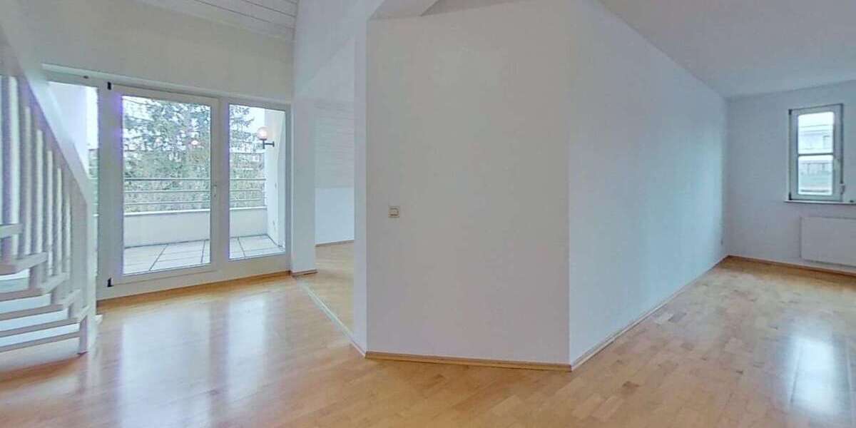 Etagenwohnung Donaueschingen - 6 Zimmer, 220 m&sup2;, 450.000&euro; | Angebot:26242453