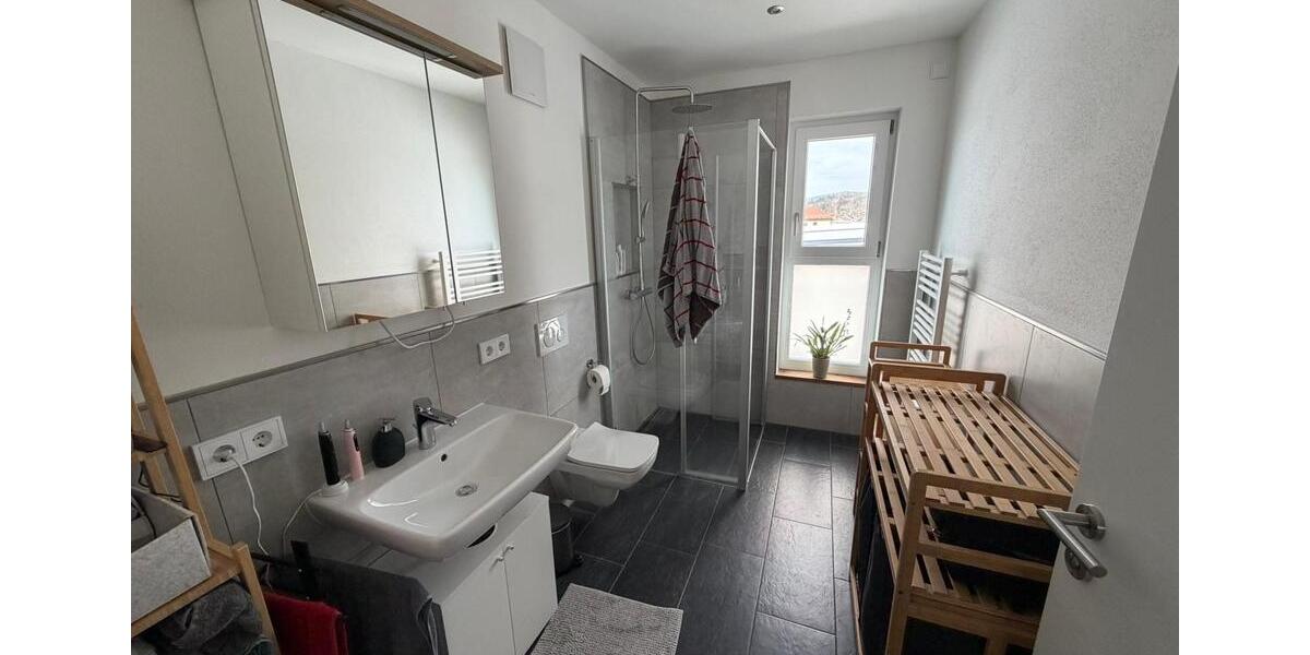 Etagenwohnung Deggendorf - 2 Zimmer, 75 m&sup2;, 980&euro; | Angebot:26365050