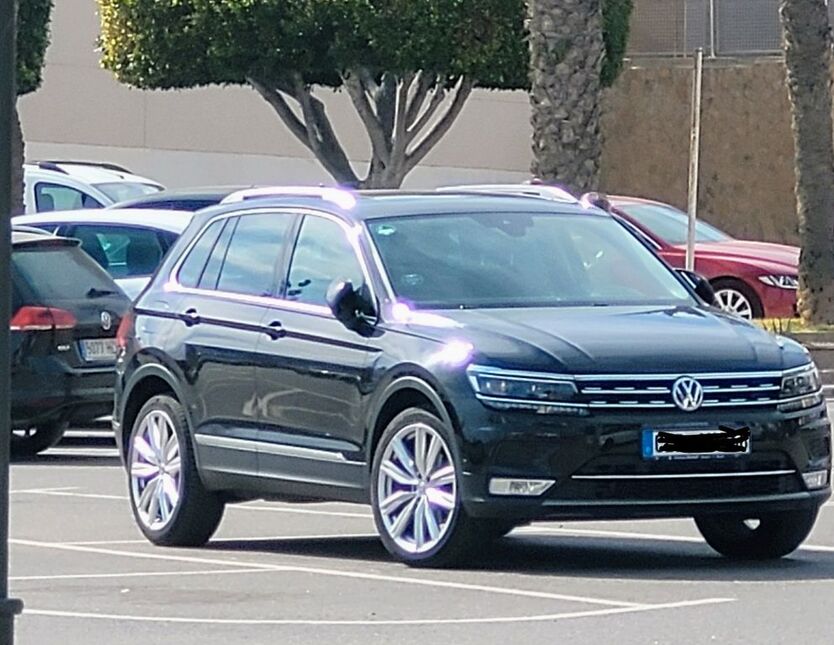 VW Tiguan 120.000 km 22.200 € Barßel 26676
