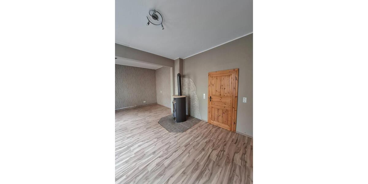 Hochparterre Salzgitter Ortschaft Nord - 3 Zimmer, 80 m&sup2;, 240.000&euro; | Angebot:26882415