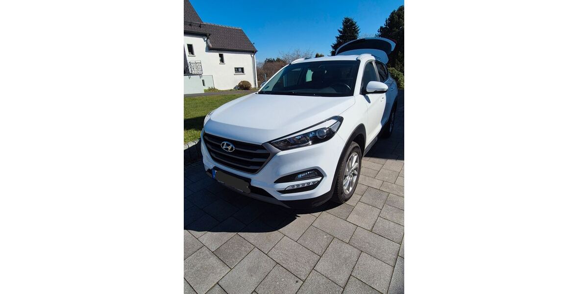 Hyundai TUCSON 83.100 km 14.250 &euro; Overath 51491