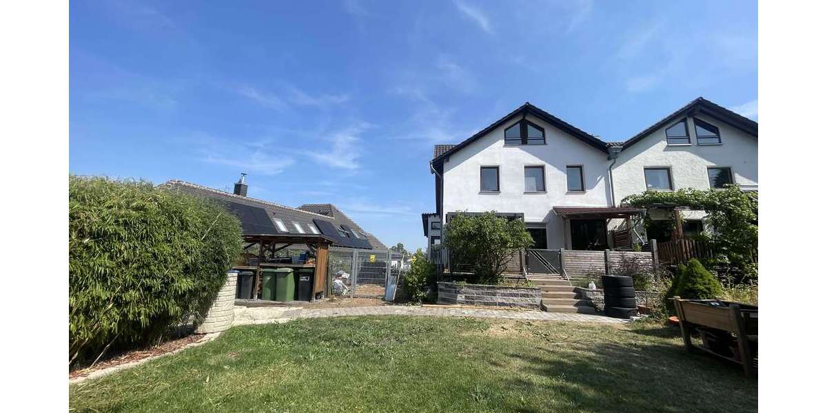 Etagenwohnung Engelsbrand - 7 Zimmer, 120 m&sup2;, 350.000&euro; | Angebot:27112394