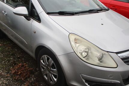 Opel Corsa 128.000 km 1.900 € Bonn 53175