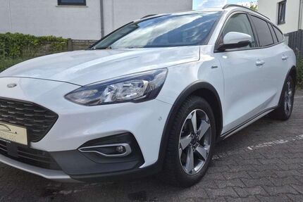 Ford Focus 74.451 km 13.499 &euro; Kriftel 65830