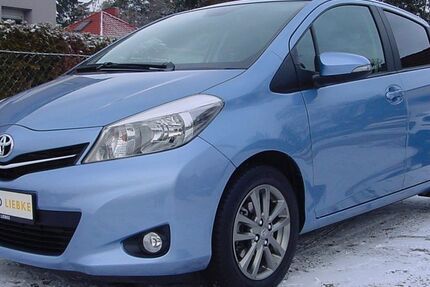 Toyota Yaris 12.500 km 8.590 &euro; Berlin 12623