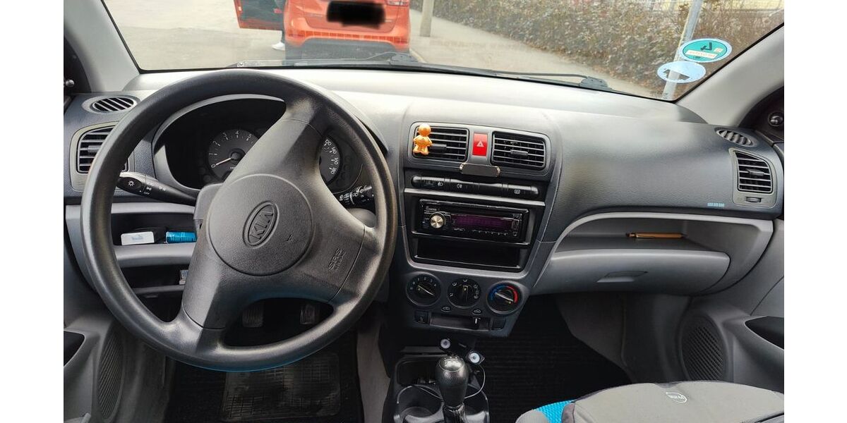 Kia Picanto 185.000 km 1.200 &euro; Dresden 01277