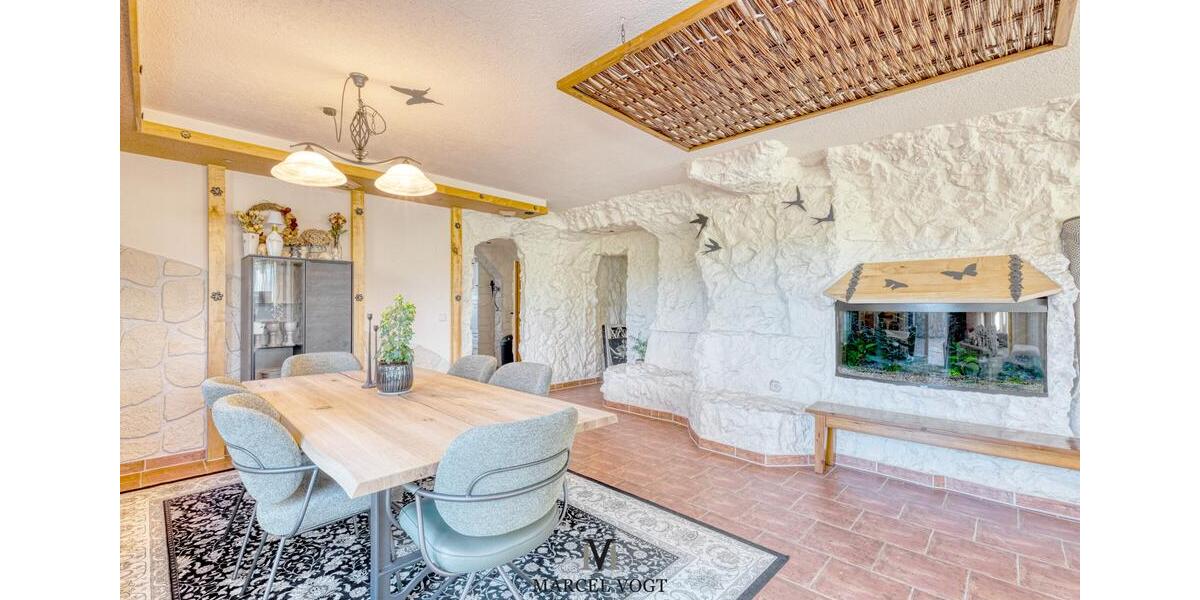 Großes Familienhaus mit Premium-Ausstattung und Vermietungsoption 8.5 zimmer