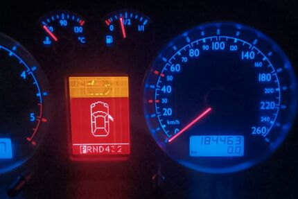 VW Bora 184.000 km 2.000 &euro; Hanau 63454