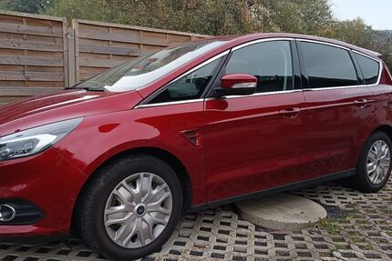 Ford S-Max 80.000 km 15.500 € Niedenstein 34305