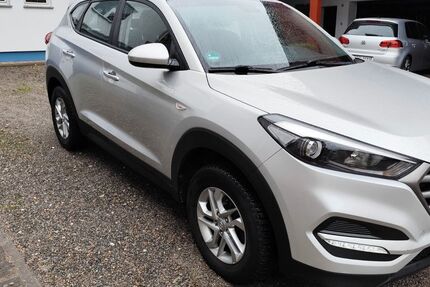 Hyundai TUCSON 71.365 km 13.500 € Wald-Michelbach 69483