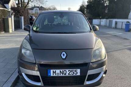 Renault Scenic 210.000 km 3.100 &euro; Gräfelfing 82166