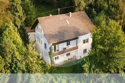 Haus zum Kaufen in Passau 445.000 € 316 m² 8 zimmer