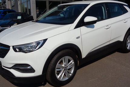 Opel Grandland (X) 190.000 km 9.500 &euro; Lebach 66822