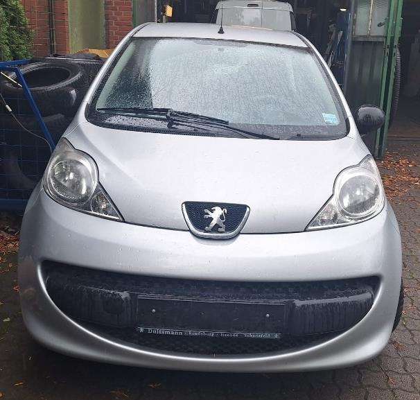Peugeot 107 124.360 km 2.499 &euro; Itzehoe, Stadt 25524