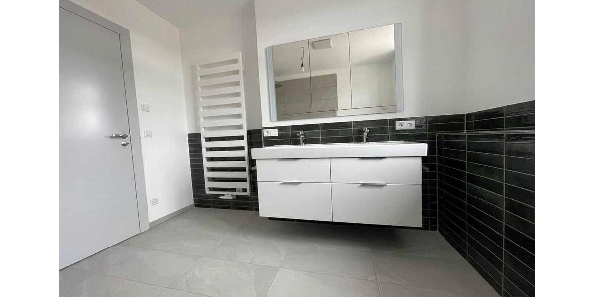 Etagenwohnung Traunstein - 4 Zimmer, 110 m&sup2;, 1.479&euro; | Angebot:26250091