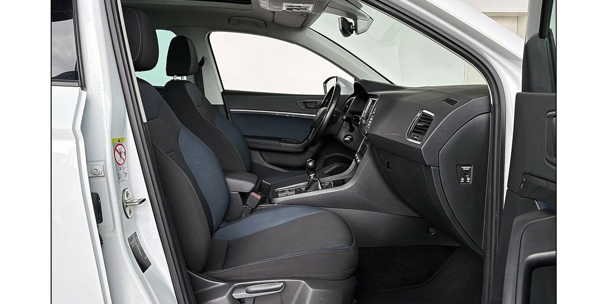 Seat Ateca Style 1.0 TSI Pano LED ACC AHK StdHz. Ass. 122.000 km 15.999 &euro; Stade 21682