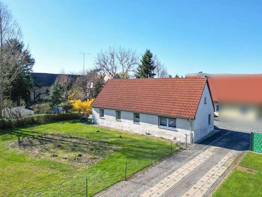 Haus zum Kaufen in Lindenau 79.000 € 88 m²