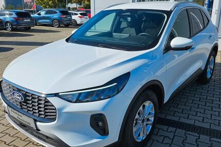 Ford Kuga 1.500 km 34.990 € Hoyerswerda 02977