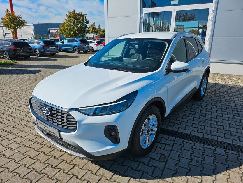 Ford Kuga 1.500 km 34.990 € Hoyerswerda 02977