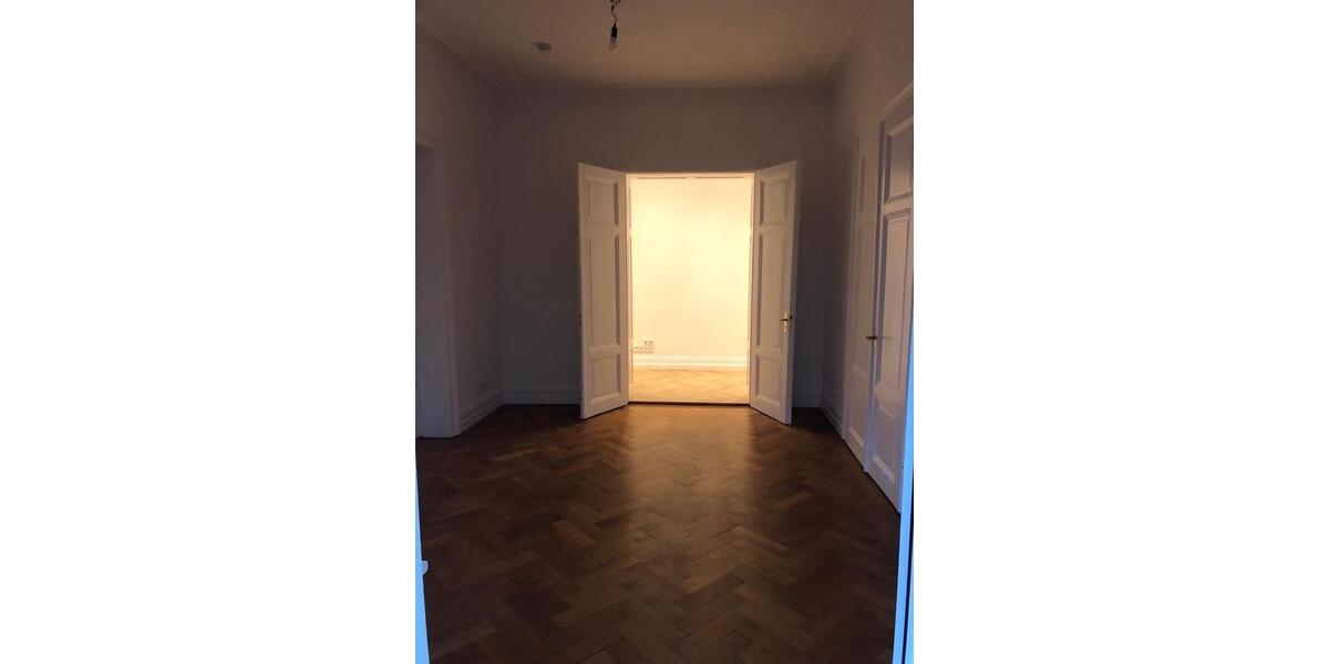 Etagenwohnung Wiesbaden Klarenthal - 5 Zimmer, 125 m&sup2;, 2.225&euro; | Angebot:26404973