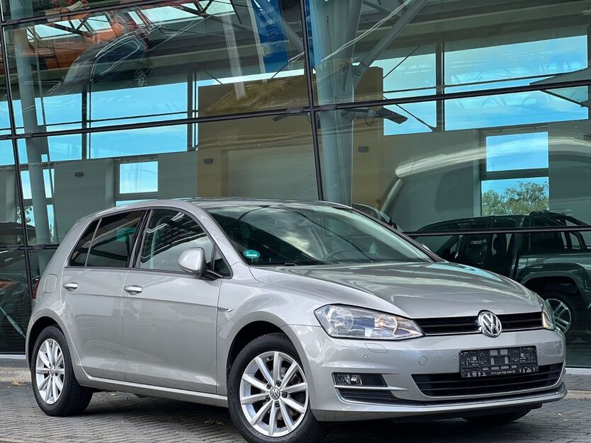 VW Golf 110.720 km 10.400 € Niestetatal 34266