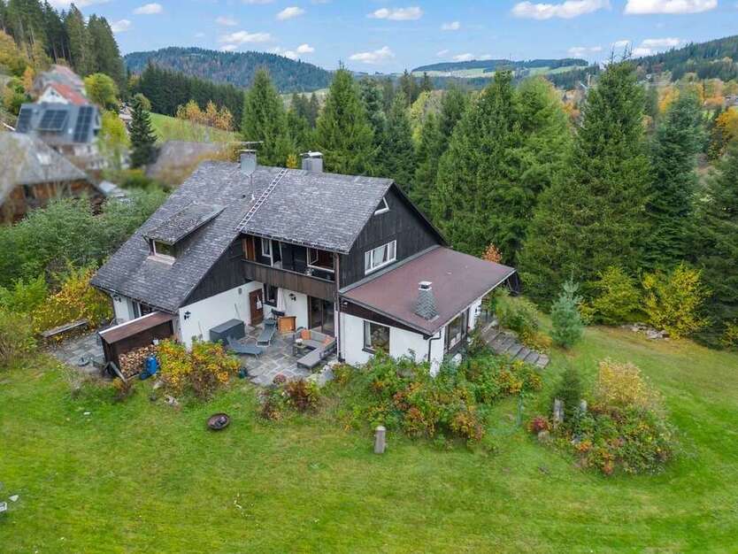 Haus zum Kaufen in Hinterzarten 750.000 € 210 m²