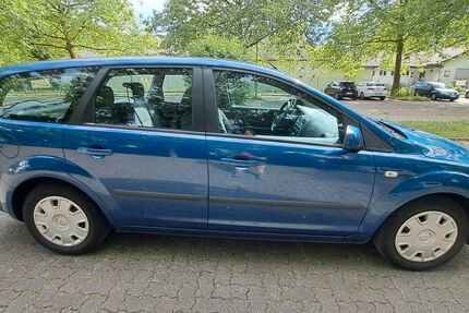 Ford Focus 162.800 km 2.300 &euro; Karlsruhe 76149