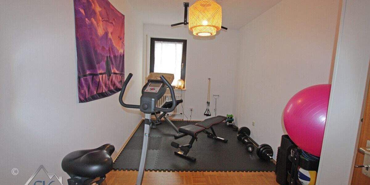 Hochwertige 3 Zi. Whg. mit Loggia, Garage und 2 Stellplätzen in Puchheim wartet auf neue Bewohner! 3 zimmer