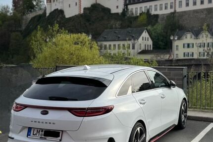 Kia pro ceed / ProCeed 84.000 km 19.900 &euro; Selters 65618