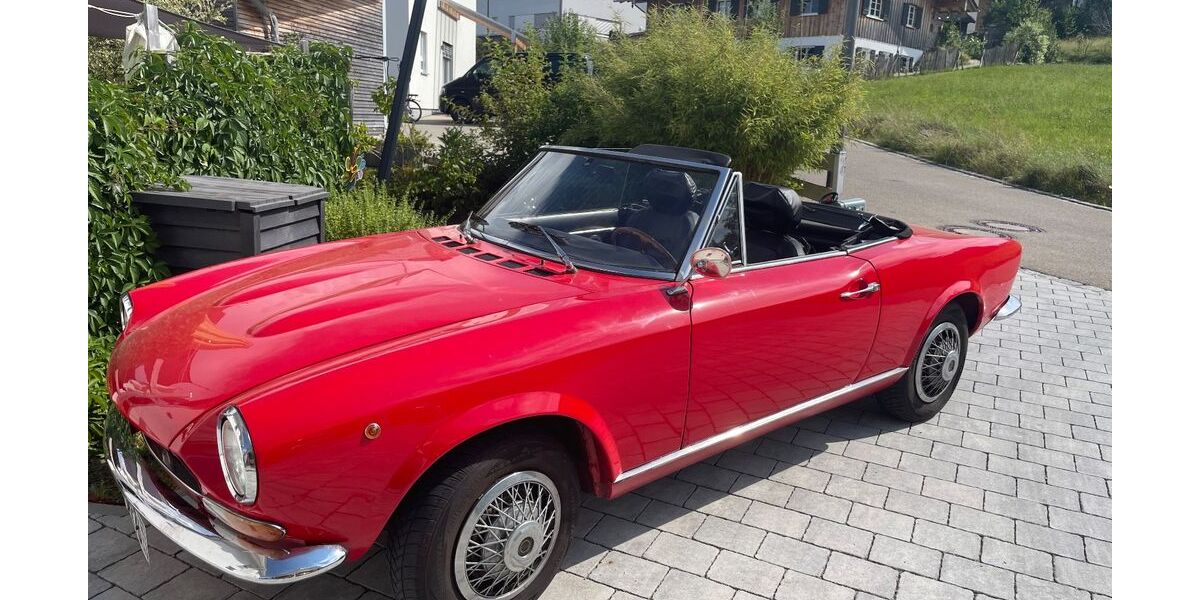 Fiat 124 Spider 137.000 km 12.950 &euro; Oberstdorf 87561