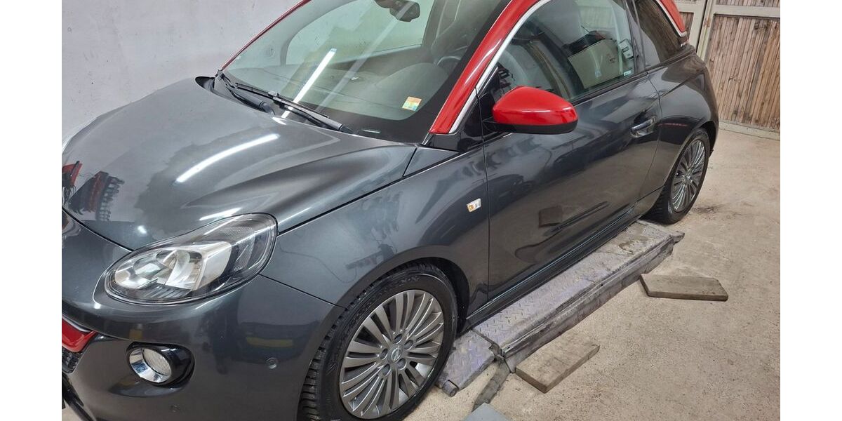 Opel Adam 97.500 km 9.950 &euro; Baierbach 84171