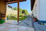 Schöne DHH mit EinliegerWohnung, Garage und zwei Stellplätzen in Großhabersdorf