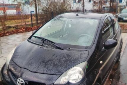 Toyota Aygo (X) 116.000 km 2.100 &euro; Hamburg 22049