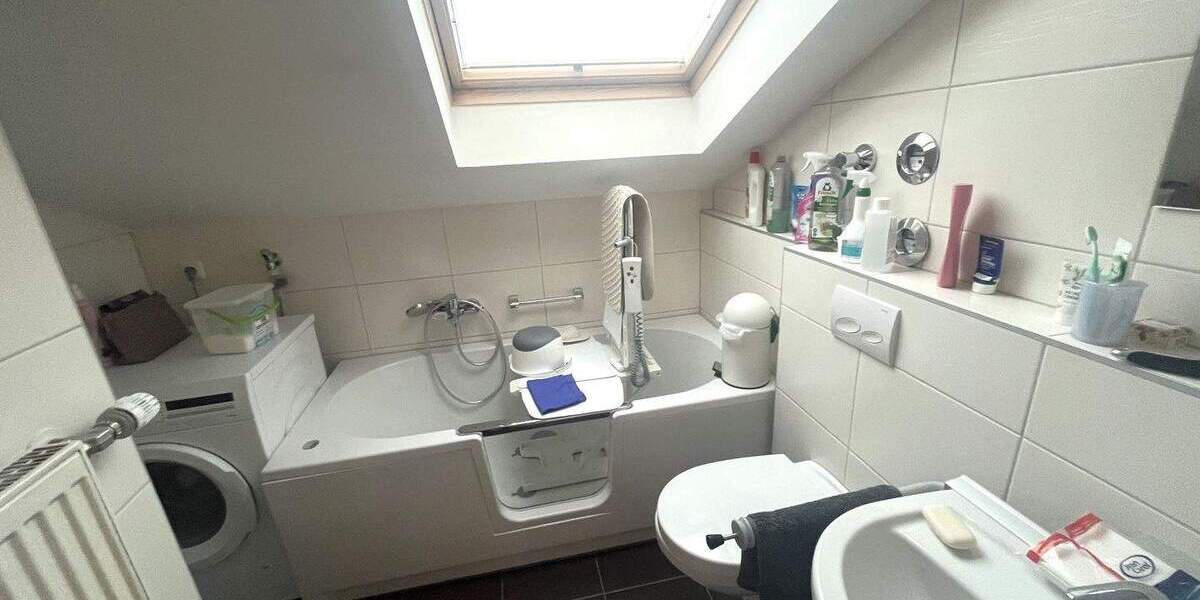 Etagenwohnung Bogen - 3 Zimmer, 64 m&sup2;, 145.000&euro; | Angebot:25698587