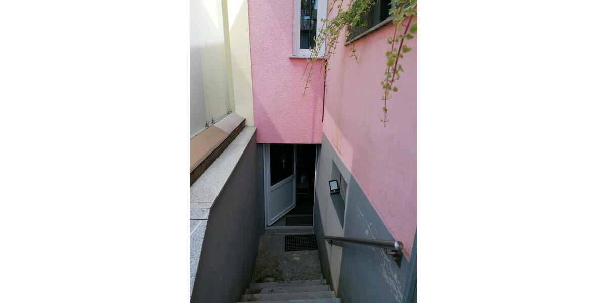 Reihenhaus Nürtingen - 2 Zimmer, 130 m&sup2;, 750.000&euro; | Angebot:24746295