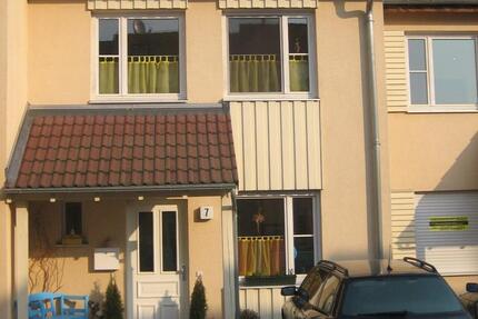 geräumiges Reihenhaus mit Garten 4 zimmer