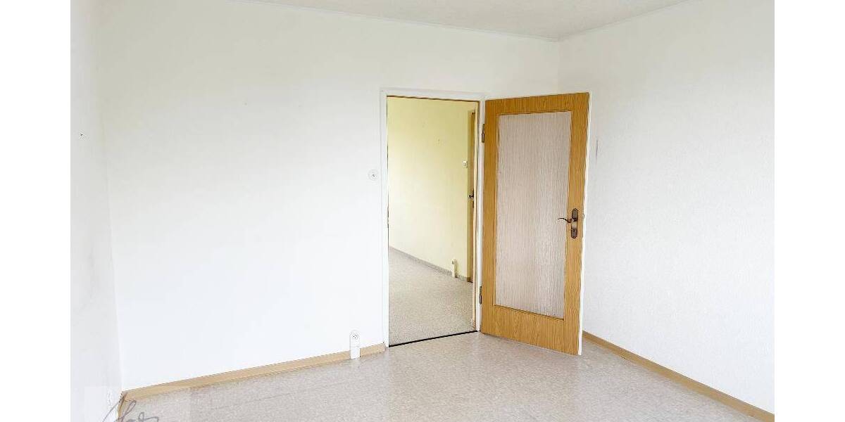 Etagenwohnung Zeithain - 3 Zimmer, 57 m&sup2;, 23.000&euro; | Angebot:26904035