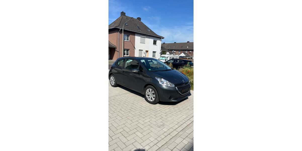 Peugeot 208 85.000 km 4.100 &euro; Niederzier 52382