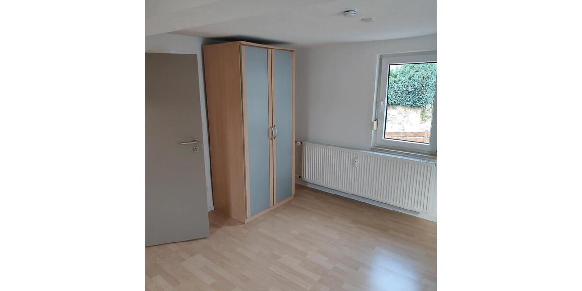 Einfamilienhaus Lollar - 3 Zimmer, 86 m&sup2;, 900&euro; | Angebot:26304001