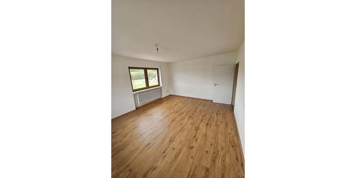 Etagenwohnung Irrel - 4 Zimmer, 110 m&sup2;, 1.200&euro; | Angebot:26237379