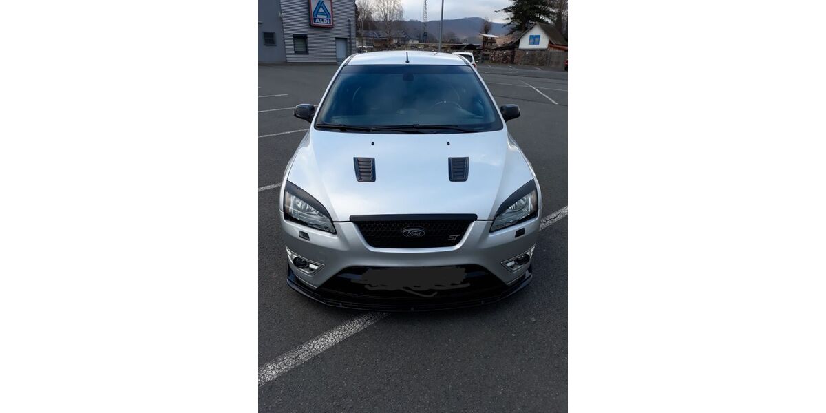Ford Focus 205.500 km 6.890 &euro; Bad Sooden Allendorf 37242